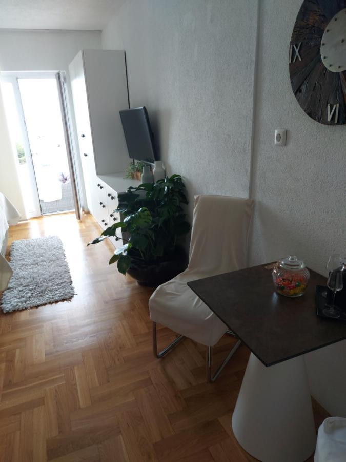 Apartments Iris 브렐라 외부 사진